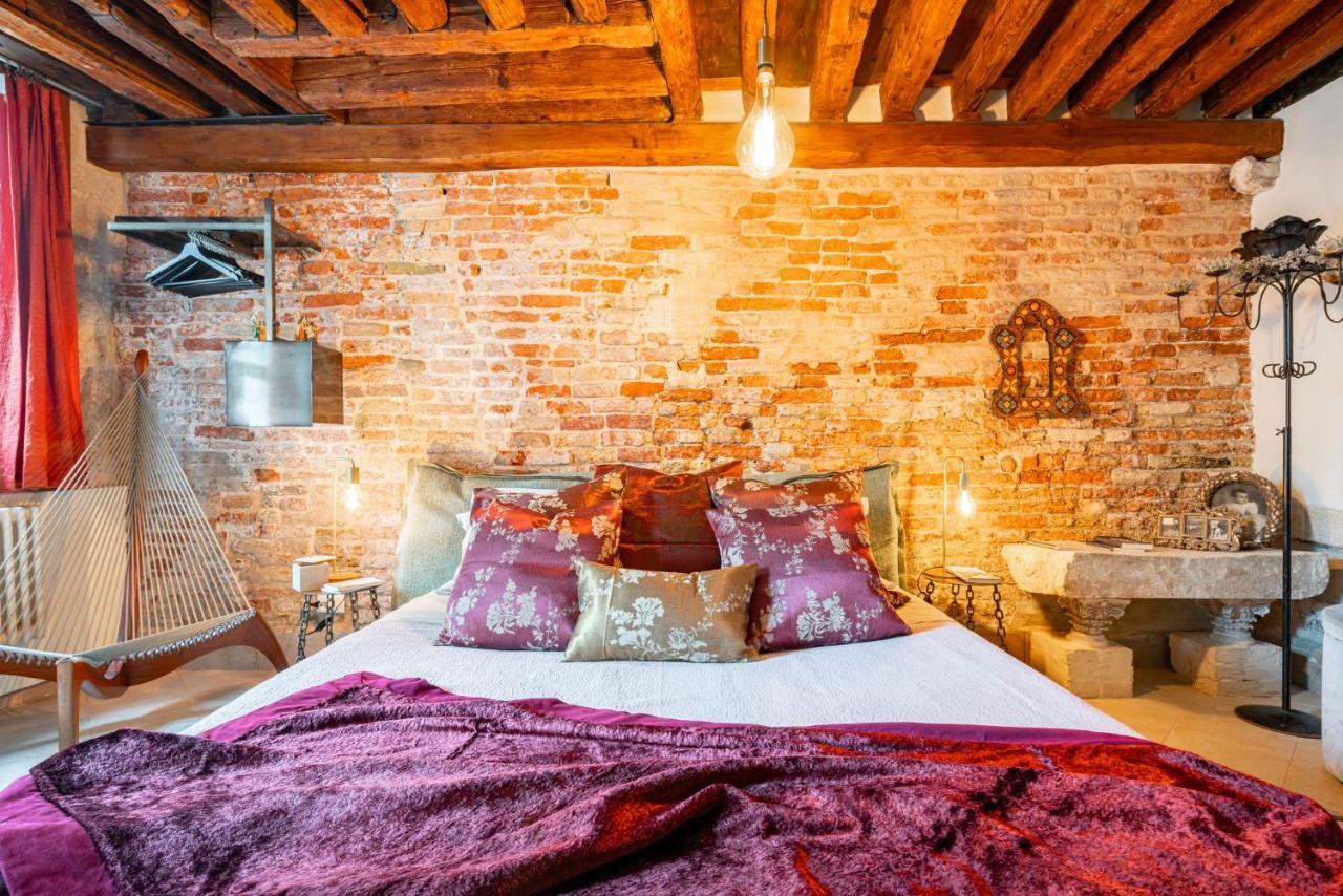 Casa Manina Sul Ponte - Your Private Canal View Appartement Venetië
