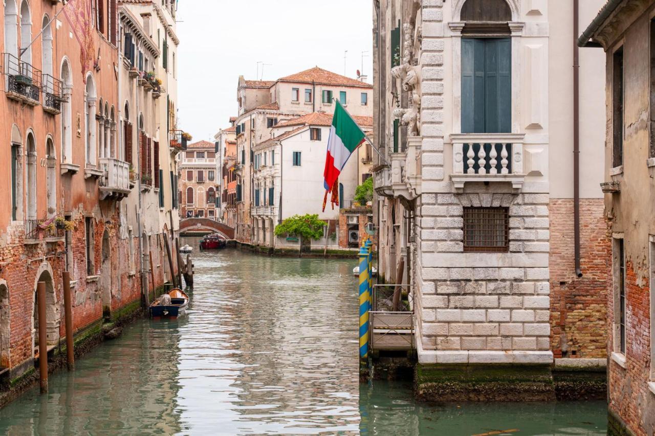 Casa Manina Sul Ponte - Your Private Canal View * Venetië