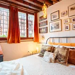 Casa Manina sul Ponte - Your private Canal View
