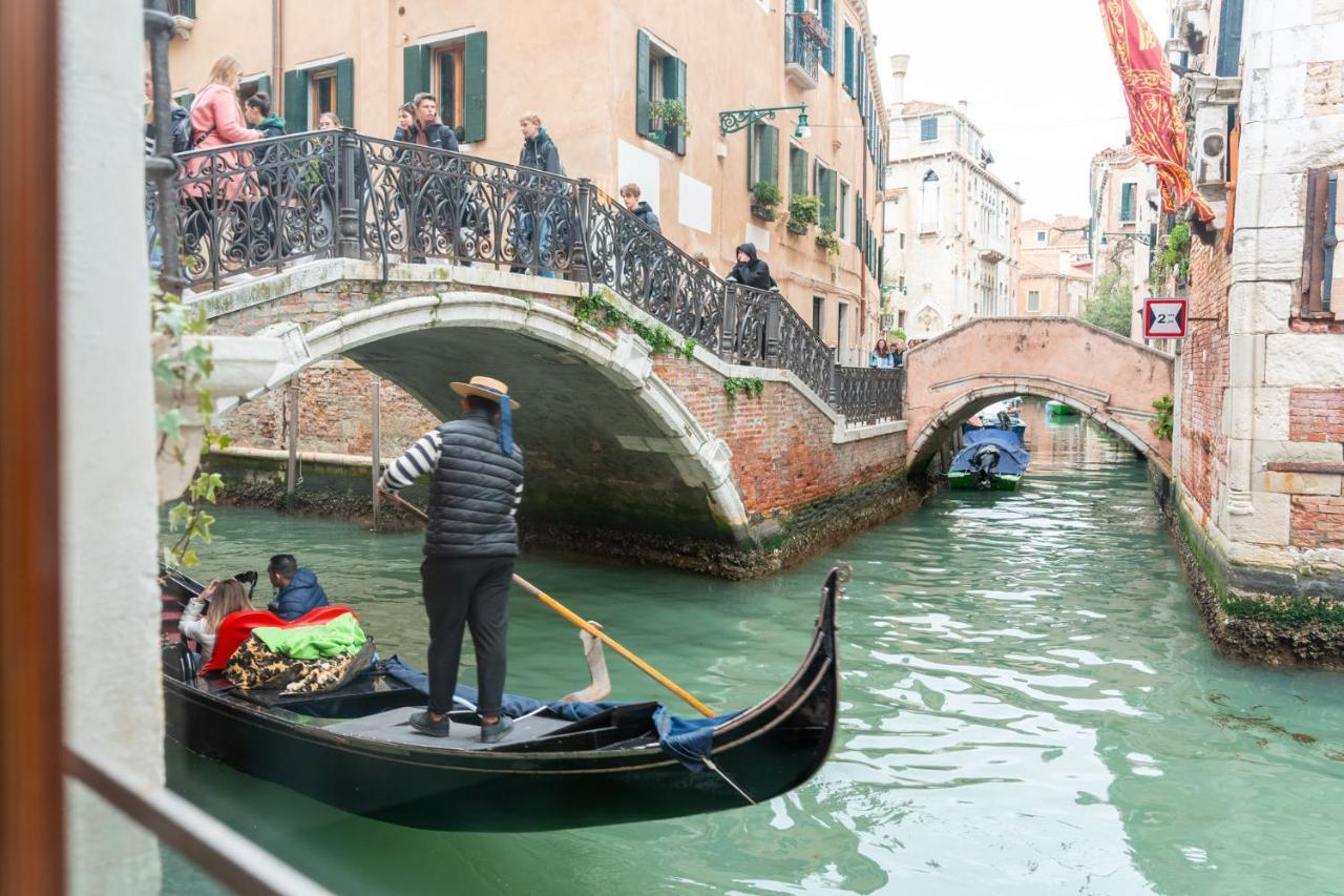 Casa Manina Sul Ponte - Your Private Canal View Appartamento Venezia