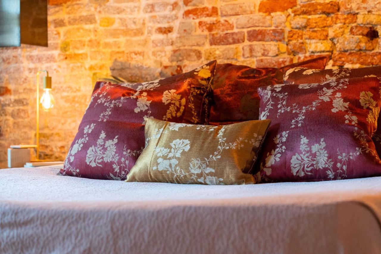 Casa Manina Sul Ponte - Your Private Canal View Appartamento Venezia